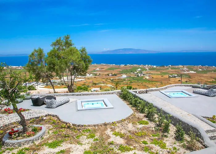 Elysian Santorini Villa Oia